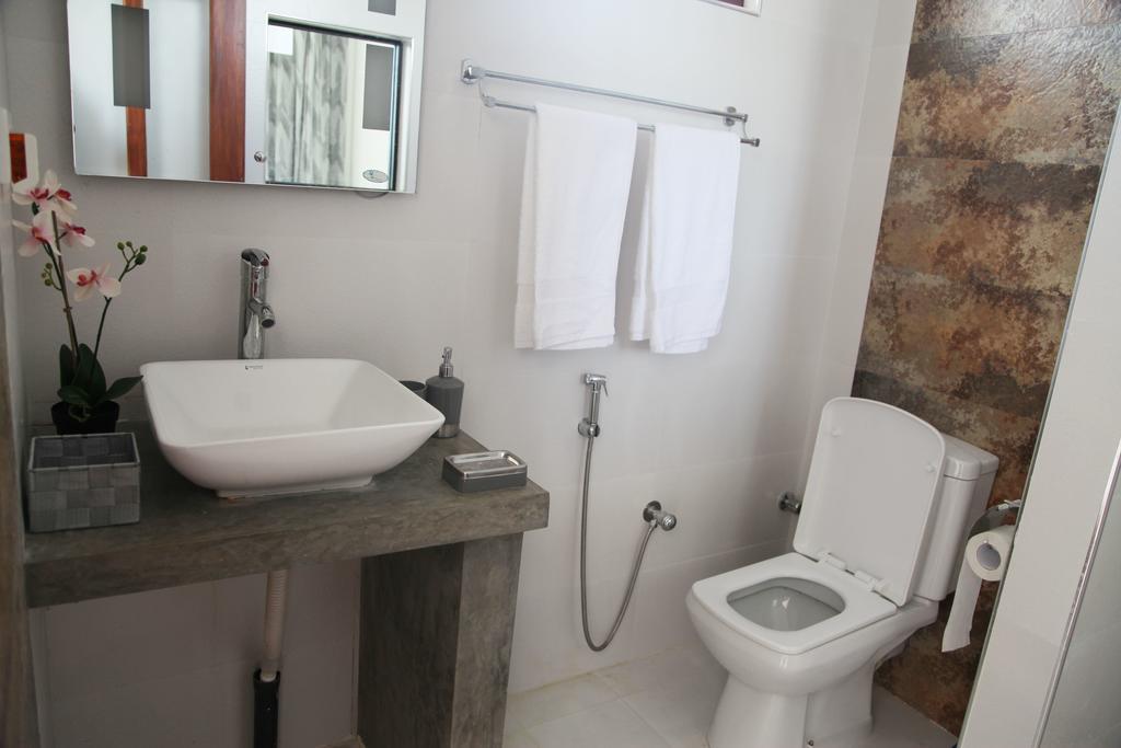 Aqua Marine Beach Resort Pasikuda Rom bilde